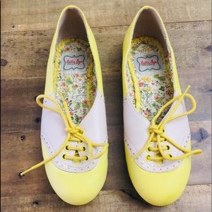 Bettie  Page yellow shoes by Ellie Vintage size 7